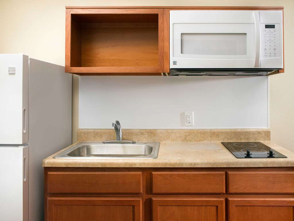 Woodspring Suites Topeka Zimmer foto